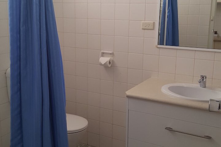 Room 13 of 31