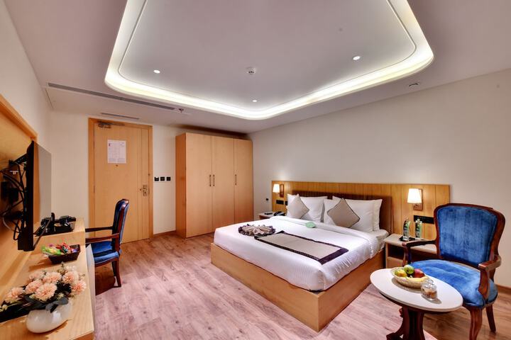 Room 4 of 22
