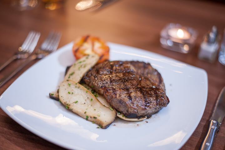 Dining 62 of 101
