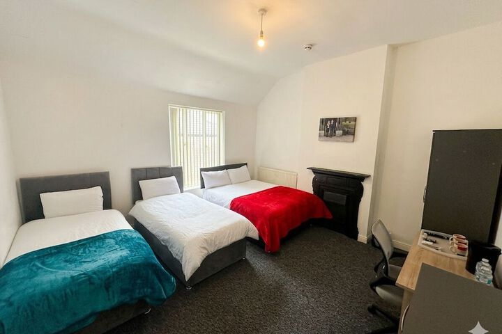 Room 11 of 25