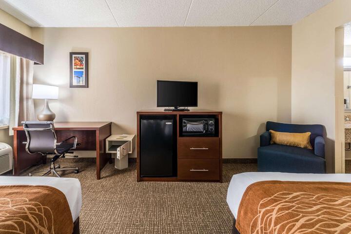 2 Double Beds (5 of 13)