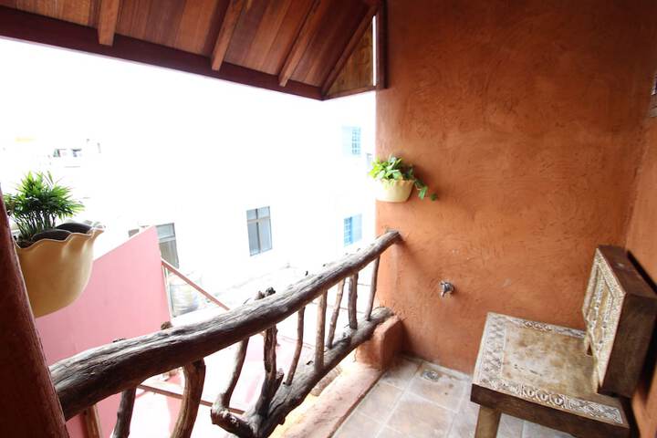 Room 7 of 75