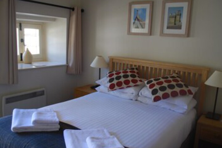 Room 72 of 84