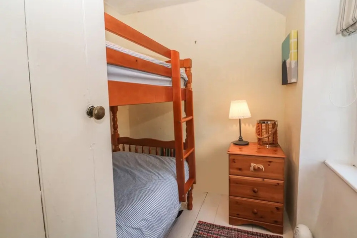 Room 2 of 14