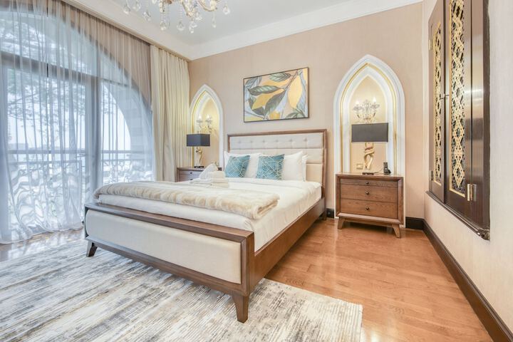 Room 11 of 40