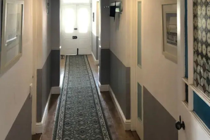 Room 11 of 14