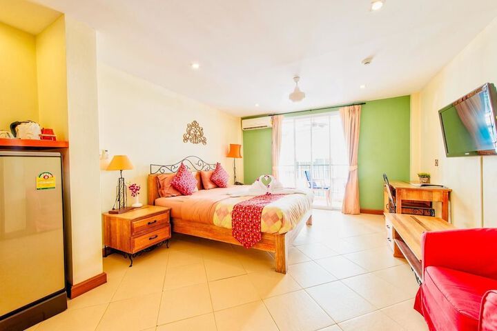 Room 3 of 32