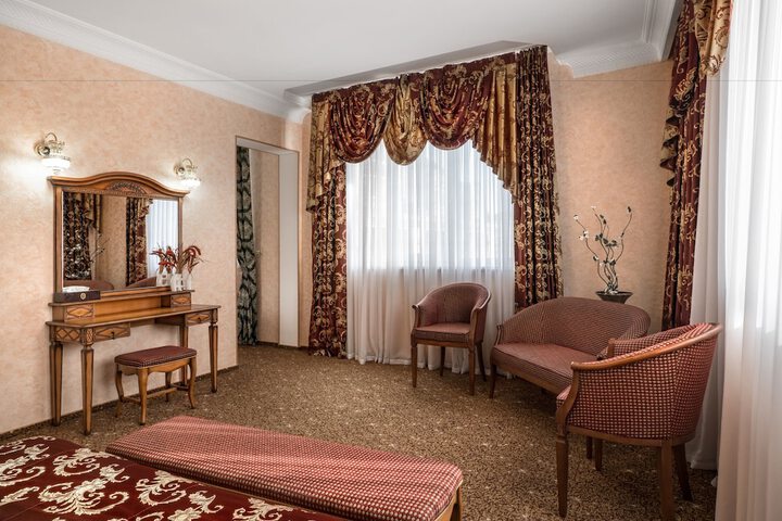 Room 21 of 66