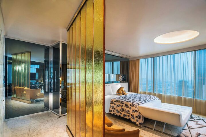 Room 45 of 171