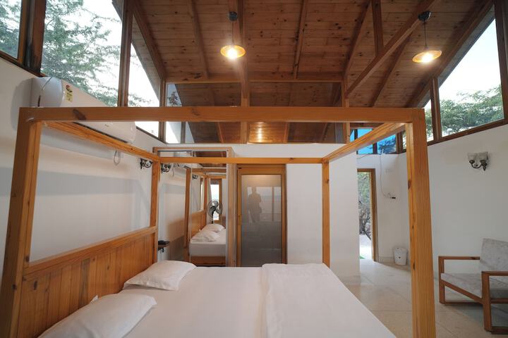 Room 15 of 69