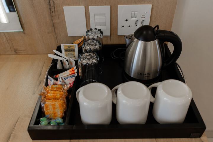 Breakfast/Coffee Service 24 of 39