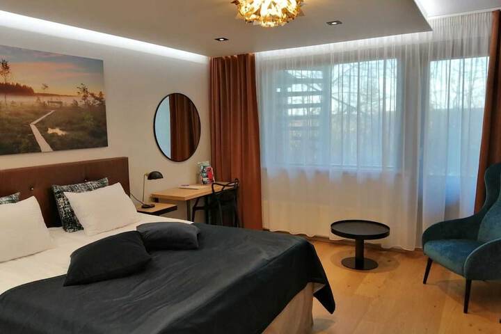Room 9 of 65