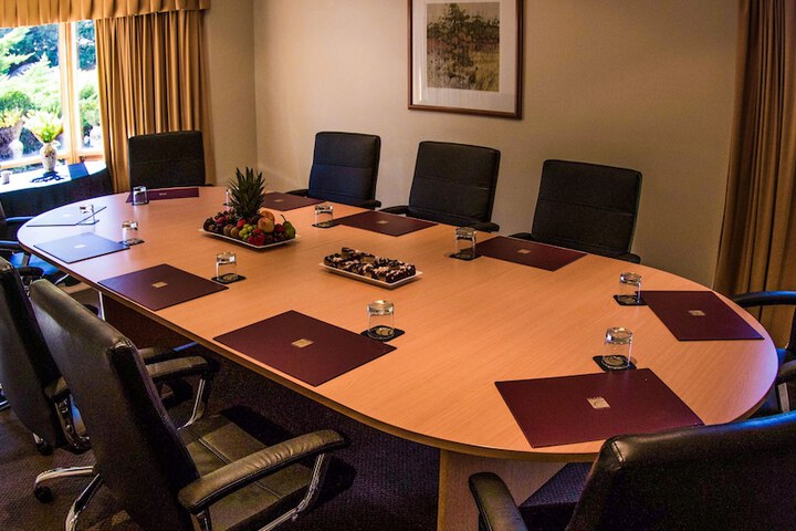 Business Center 132 of 143