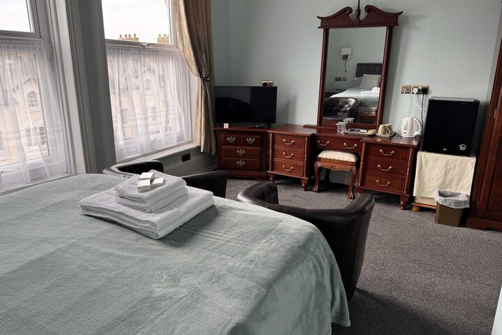 Room 7 of 35