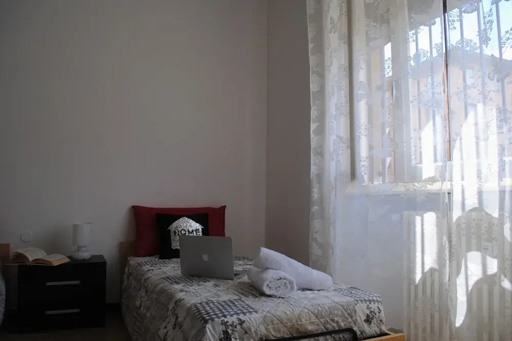 Room 6 of 20