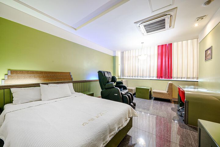 Room 58 of 58