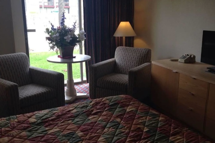 Room 44 of 54