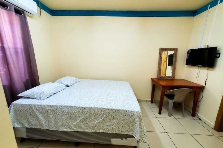 Room 2 of 11