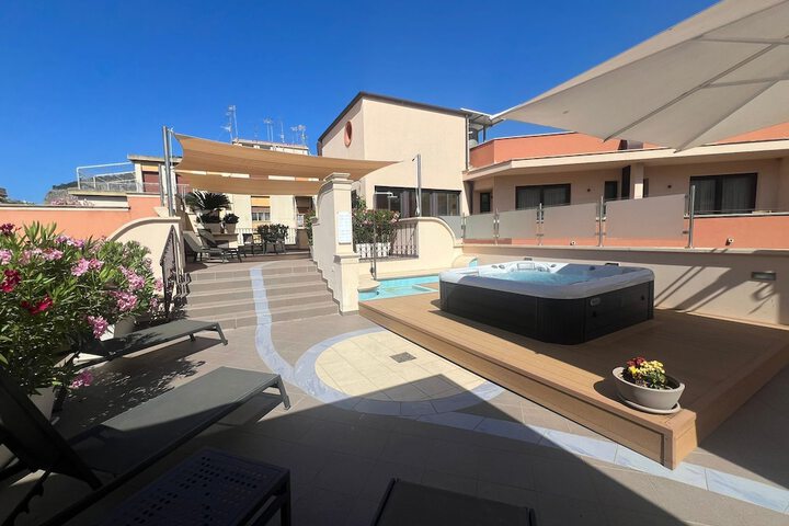 Sundeck 60 of 67