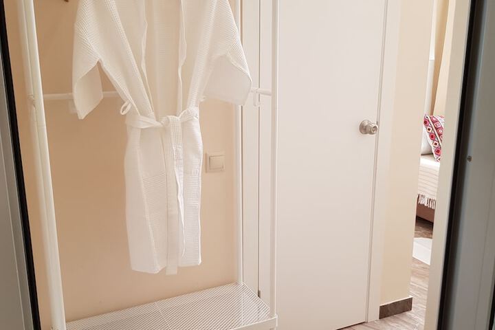 Room 77 of 89
