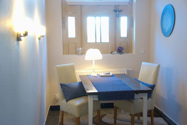 Room 99 of 185