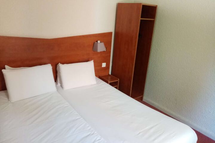Room 19 of 45
