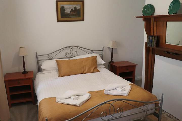 Room 4 of 20