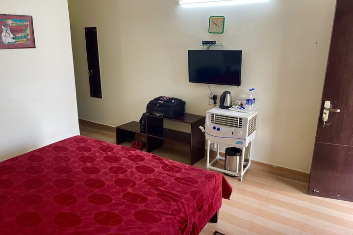 Room 5 of 28