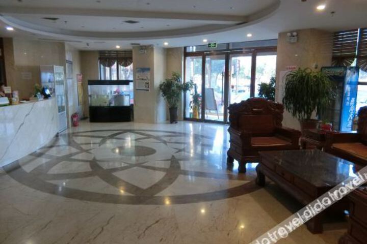 Hotel Interior 11 of 24