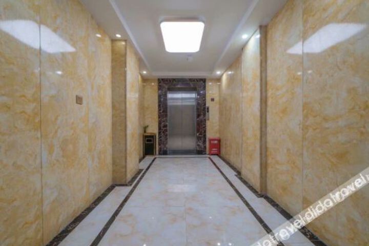 Hotel Interior 6 of 14