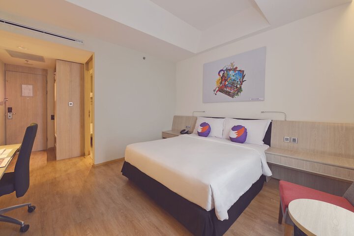 Room 11 of 43