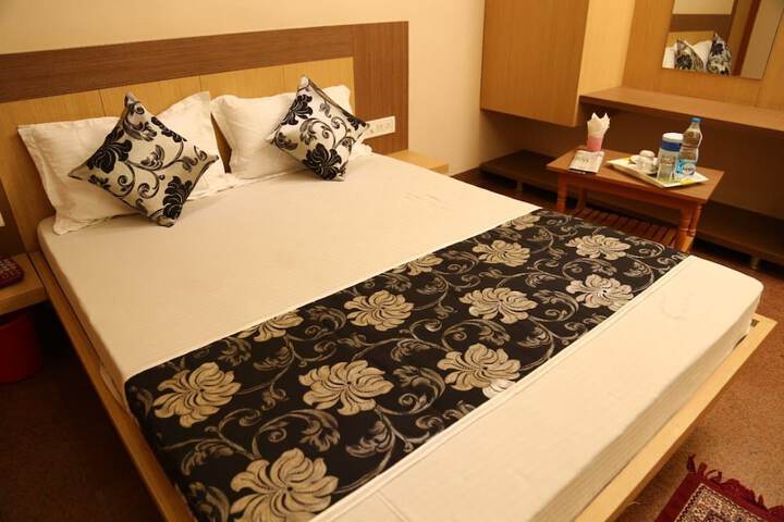 Room 3 of 14