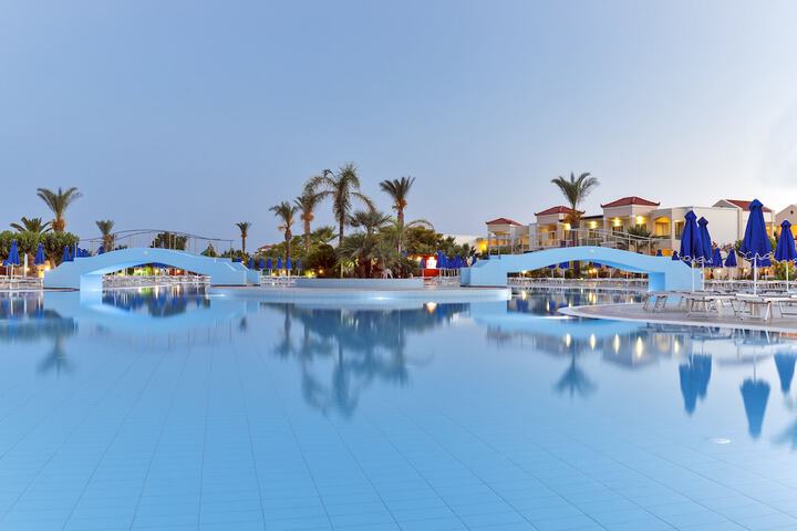 Pool 80 of 193