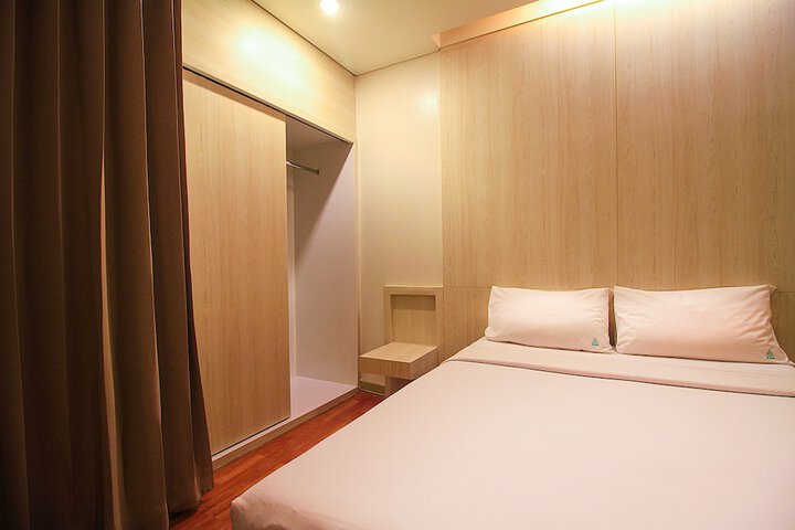 Room 5 of 56