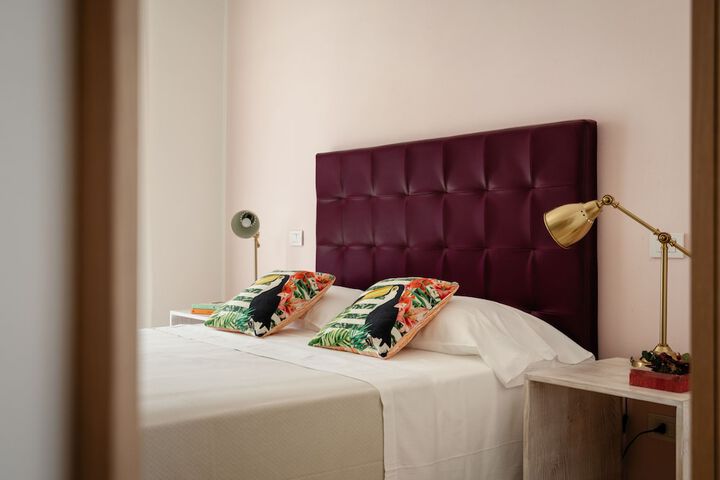 Room 26 of 94