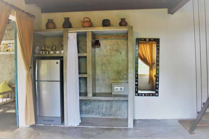Room 9 of 43