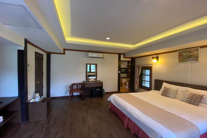 Room 30 of 53