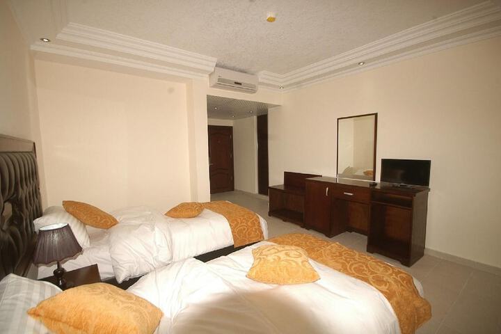 Room 21 of 78