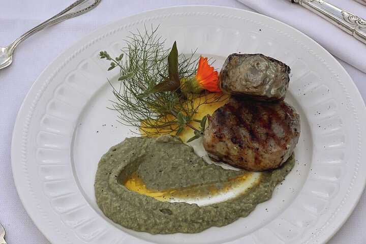 Dining 86 of 106