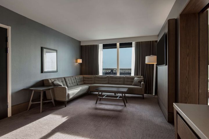 Room 35 of 149