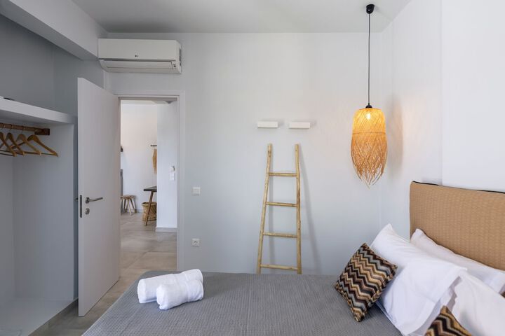 Room 17 of 67