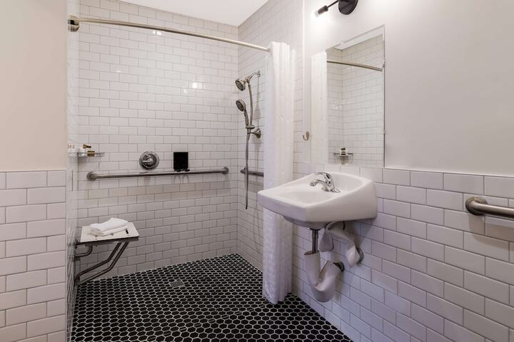 Accessible Queen Bed (9 of 18)