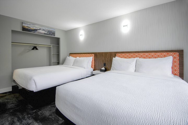 Room 28 of 120