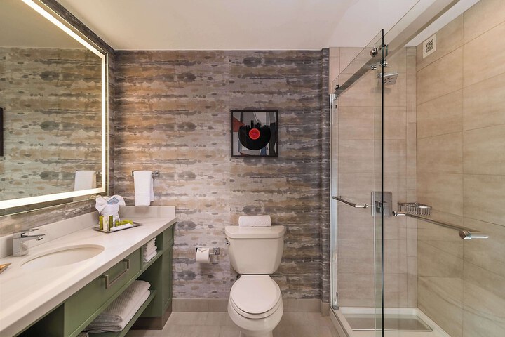 Bathroom shower