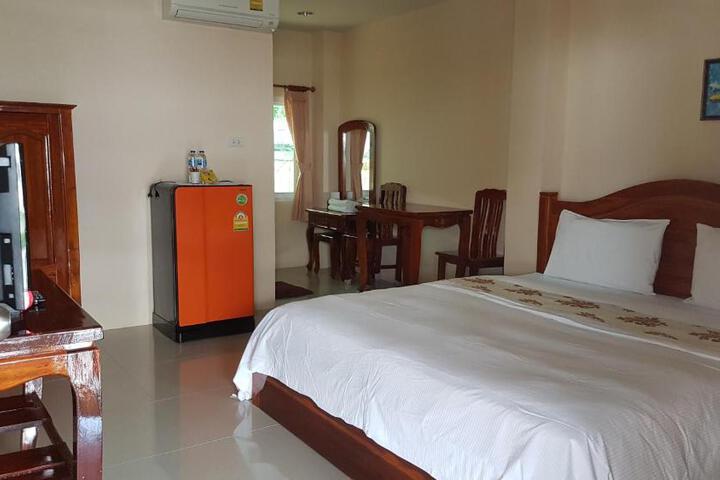 RACHAPHRUKRESORTLOPBURI