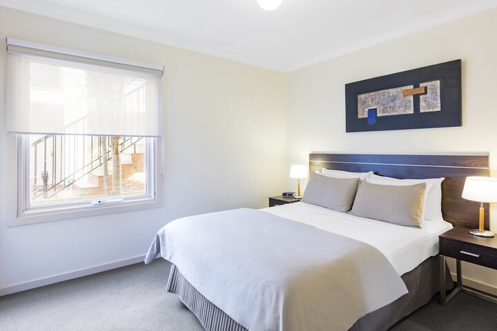 Room 4 of 24