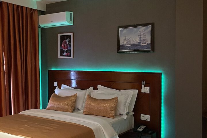 Room 21 of 51