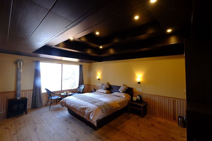 Room 13 of 44