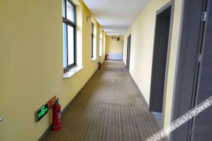 Hotel Interior 8 of 26