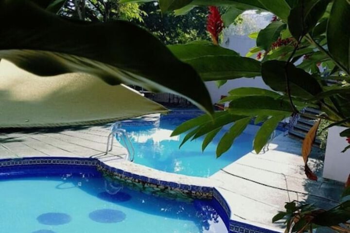 Pool Hotel